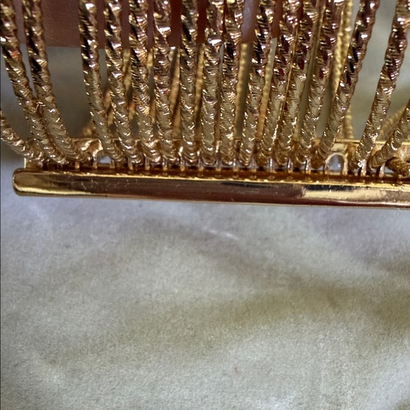 NWT Kenneth Jay Lane Couture Slinky Bangle Bracelet Gold NEIMAN MARCUS Gold - Picture 8 of 9